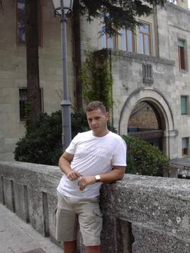 Public Photo of amicobuono